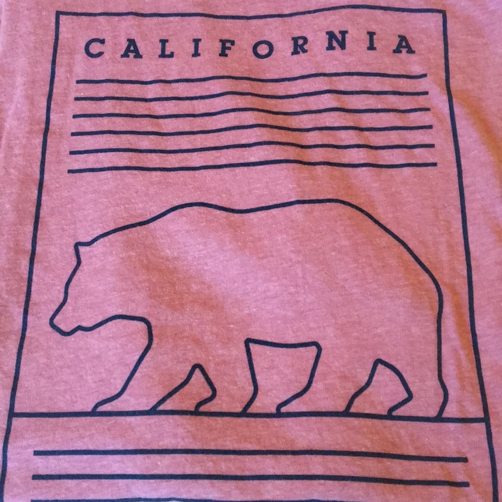 Old Navy Soft Washed tee NWOT - Picture 2 of 5